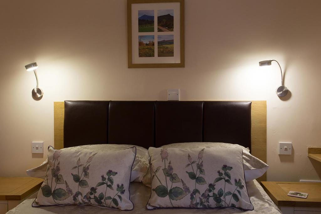 Cedars Guest House Абердин Экстерьер фото